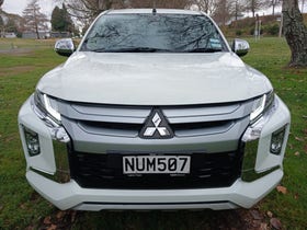 2022 Mitsubishi Triton | DC GLXR 6AT 2.4D/4WD | 32511 | 2
