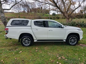 2022 Mitsubishi Triton | DC GLXR 6AT 2.4D/4WD | 32511 | 3