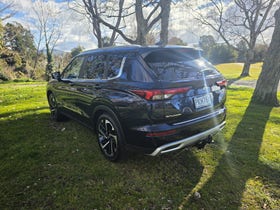 2022 Mitsubishi Outlander | XLS 2.5P/CVT | 32730 | 7
