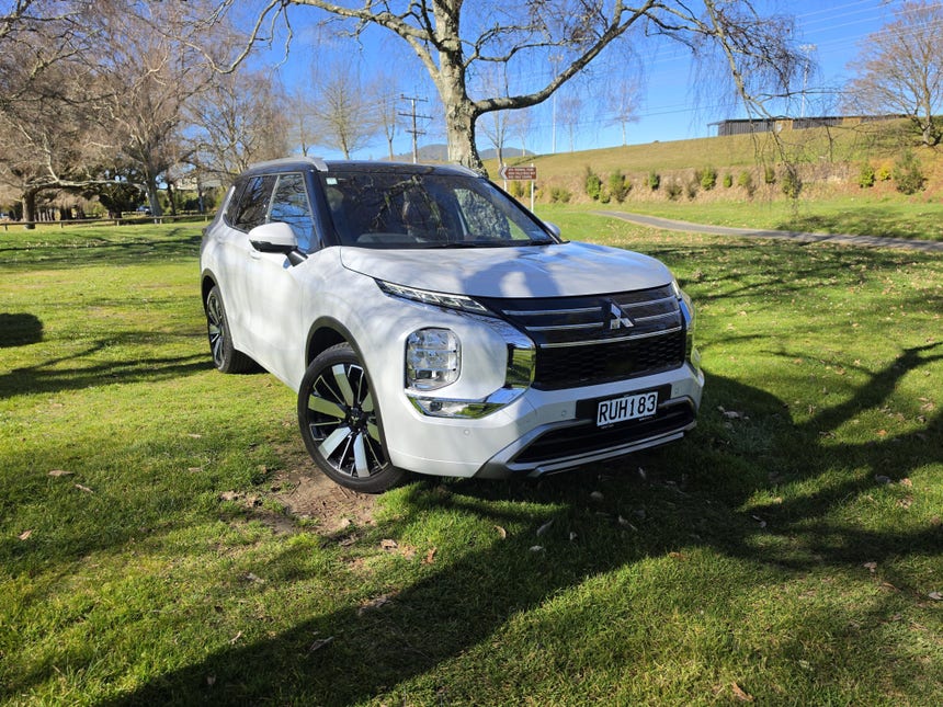 2026 Mitsubishi Outlander | EXCEED 2.5P/4WD/CVT | 32857 | 1