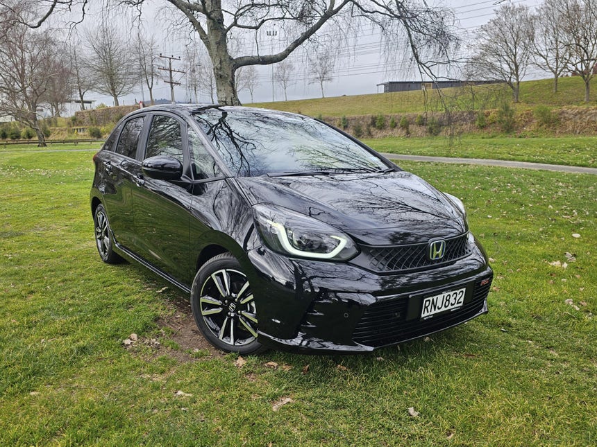 2025 Honda Jazz | E:HEV RS 1.5PH E:HEV | 32980 | 1