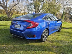 2016 Honda Civic | NT TURBO 1.5PT/CVT | 32990 | 3