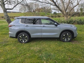 2026 Mitsubishi Outlander | LS PHEV/4WD/AT | 32993 | 2