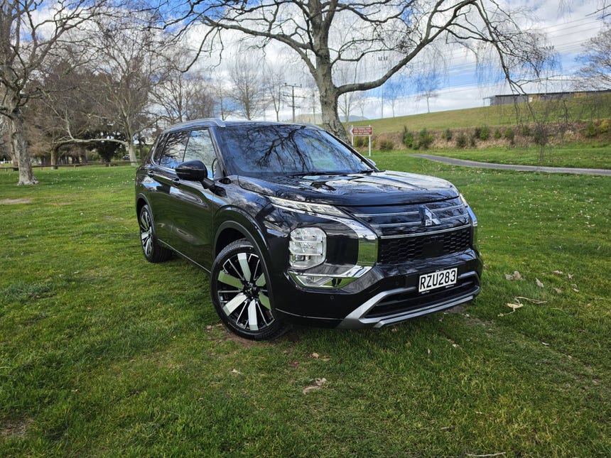 2026 Mitsubishi Outlander | EXCEED 2.5P/4WD/CVT | 33114 | 1