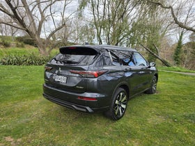 2026 Mitsubishi Outlander | VRX PHEV/4WD/AT | 33115 | 3