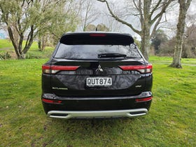 2024 Mitsubishi Outlander | VRX 2.5P/4WD/CVT | 33128 | 4