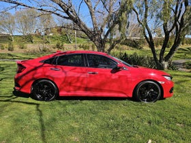 2017 Honda Civic | RS TURBO 1.5PT/CVT | 33260 | 2
