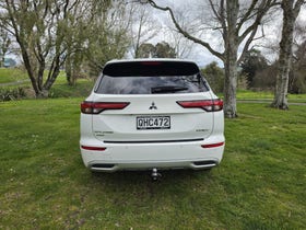 2023 Mitsubishi Outlander | VRX PHEV/4WD/AT | 33320 | 4