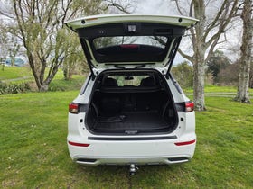 2023 Mitsubishi Outlander | VRX PHEV/4WD/AT | 33320 | 6