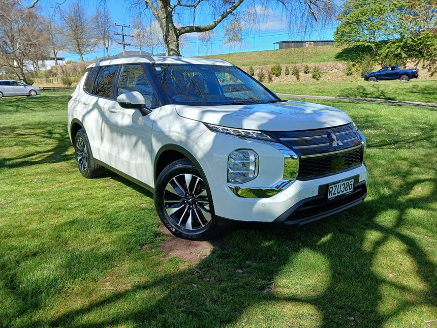 2026 Mitsubishi Outlander | LS 2.5P/CVT | 33459 | 1