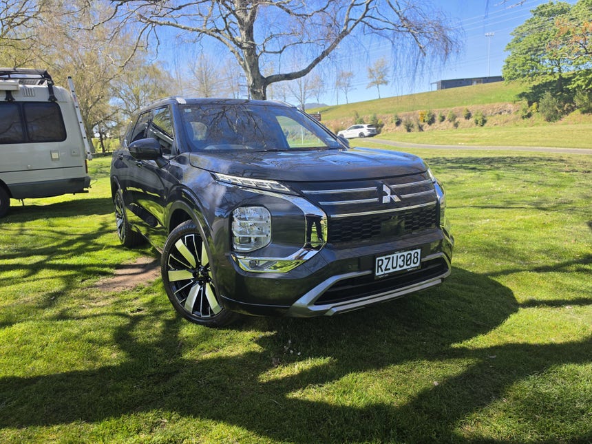 2026 Mitsubishi Outlander | EXCEED 2.5P/4WD/CVT | 33521 | 1