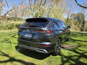 2026 Mitsubishi Outlander | EXCEED 2.5P/4WD/CVT | 33521 | 3