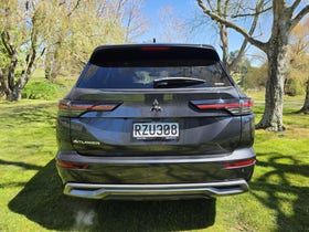 2026 Mitsubishi Outlander | EXCEED 2.5P/4WD/CVT | 33521 | 4