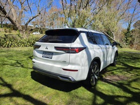 2026 Mitsubishi Outlander | VRX 2.5P/CVT | 33524 | 3