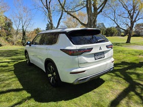 2026 Mitsubishi Outlander | VRX 2.5P/CVT | 33524 | 6