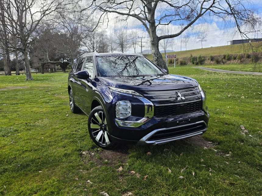 2026 Mitsubishi Outlander | XLS PHEV/4WD/AT | 33534 | 1