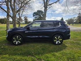 2026 Mitsubishi Outlander | XLS PHEV/4WD/AT | 33534 | 7