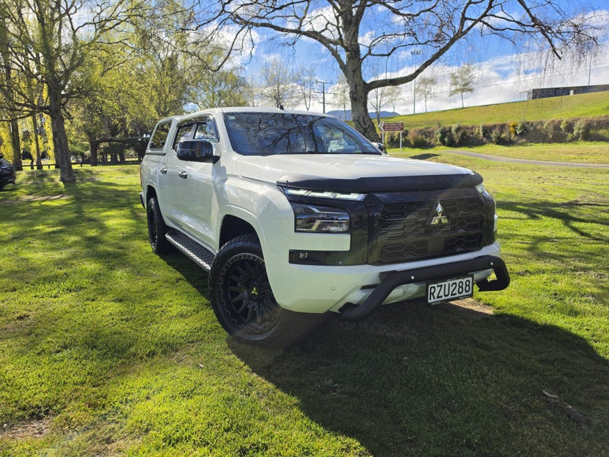 2026 Mitsubishi Triton | DC GLXR 4WD 6AT 2.4D | 33649 | 1