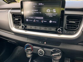 2022 Kia Stonic | LX 1.4P/6AT | 33790 | 7