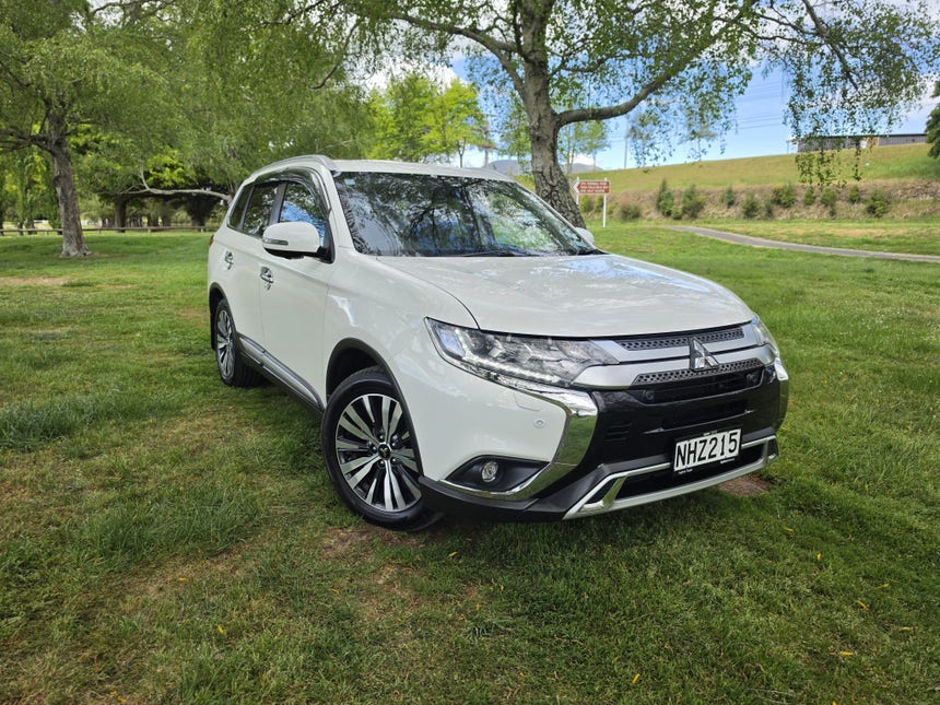 2021 Mitsubishi Outlander | VRX 2.3D/4WD/6AT | 33911 | 1