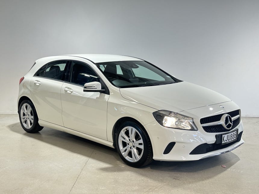 2017 Mercedes-Benz A 180 | A180 1.6P/7AT/SL/4DR | 22596 | 1