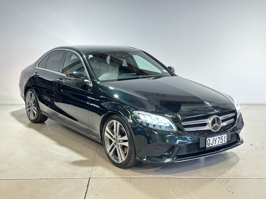 2020 Mercedes-Benz C 300 | C 300 2.0P/9AT | 22805 | 1