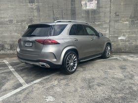 2022 Mercedes-Benz GLE 300 d | 300D 2.0D/4WD/9AT | 28900 | 3