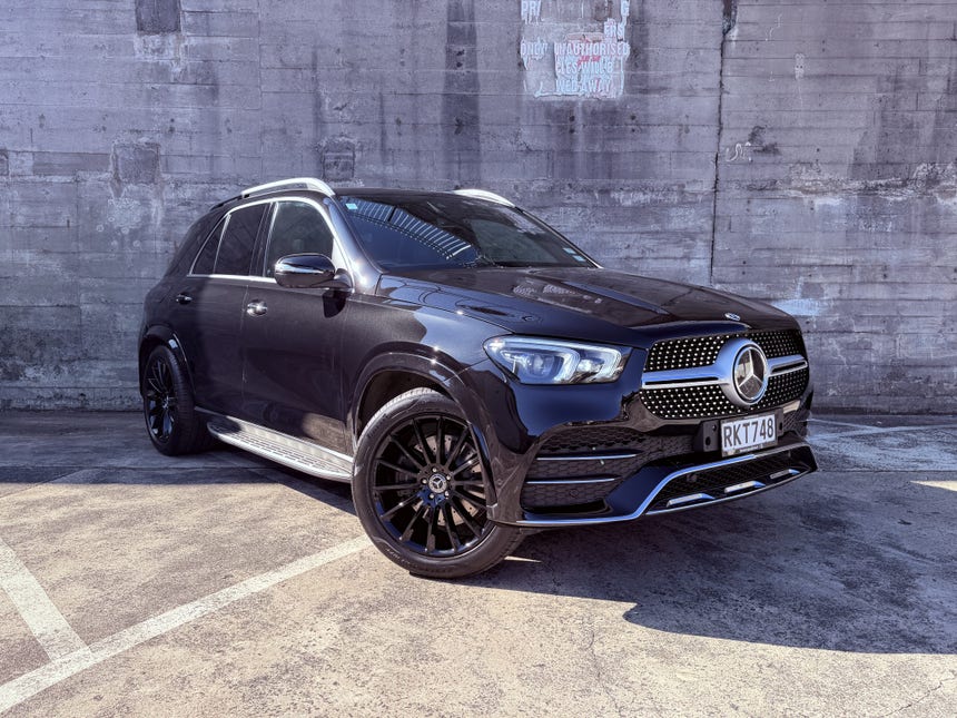 2020 Mercedes-Benz GLE 300 d | 300D 2.0DT/4WD/9AT | 29114 | 1