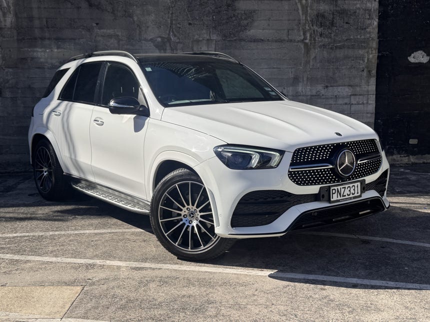 2022 Mercedes-Benz GLE 300 d | 300D 2.0DT/4WD/9AT | 29431 | 1