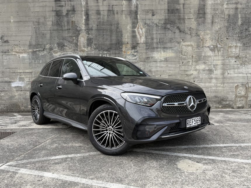 2025 Mercedes-Benz GLC 300 | 300 2.0PMH/4WD/9AT | 28940 | 1