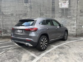 2024 Mercedes-Benz GLA 200 | 200 1.3P/7AT | 29765 | 3