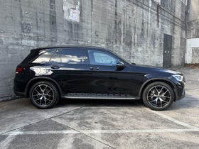 2021 Mercedes-Benz GLC 300 | 300 2.0P/4WD/9AT | 29744 | 2