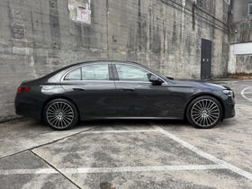 2025 Mercedes-Benz E 200 | E200 2.0PT/9AT | 30285 | 2