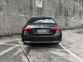 2025 Mercedes-Benz E 200 | E200 2.0PT/9AT | 30285 | 4