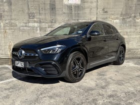 2024 Mercedes-Benz GLA 200 | 200 1.3P/7AT | 27033 | 7