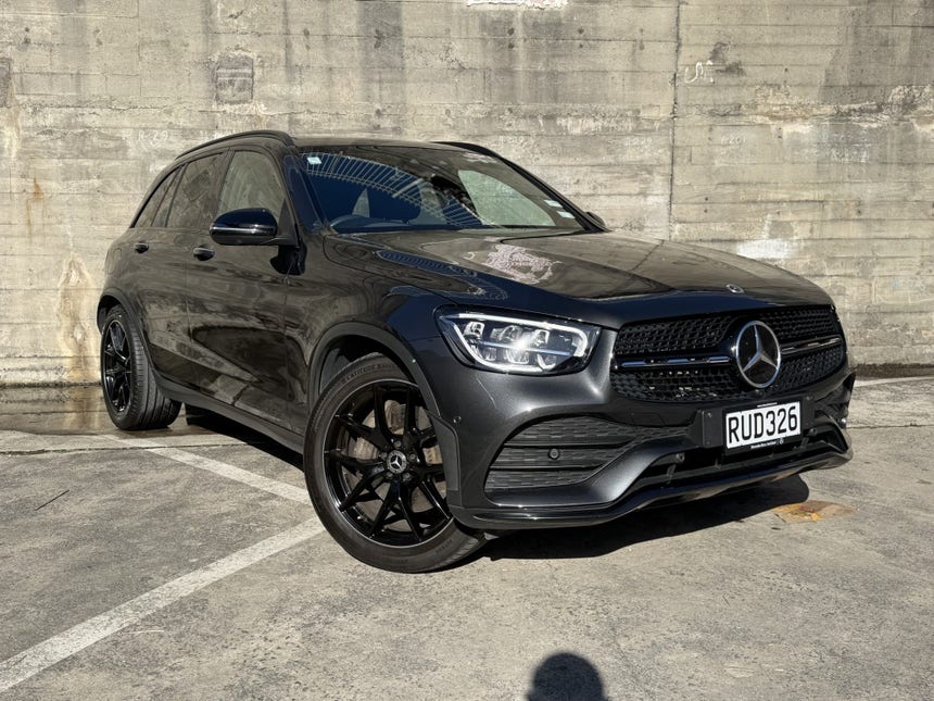 2023 Mercedes-Benz GLC 300 e | 300 E PHEV/4WD/9AT | 32119 | 1