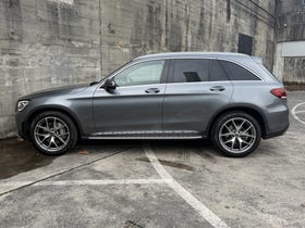 2022 Mercedes-Benz GLC 200 | 2.0P/9AT | 32326 | 6