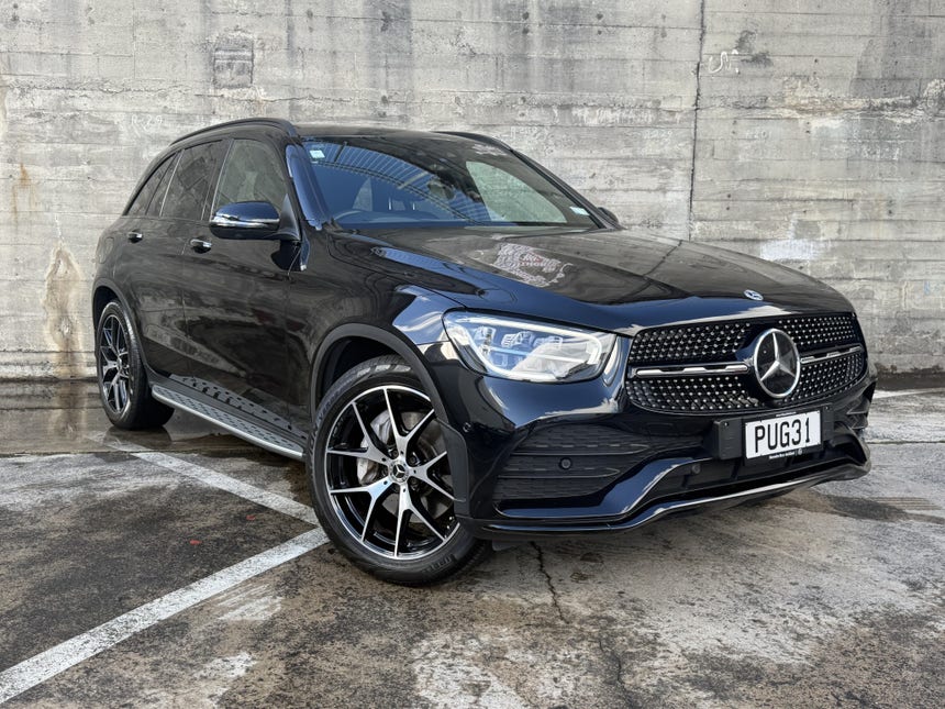 2023 Mercedes-Benz GLC 300 | GLC 300 2.0p/4wd/9AT | 33213 | 1