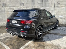 2023 Mercedes-Benz GLC 300 | GLC 300 2.0p/4wd/9AT | 33213 | 3