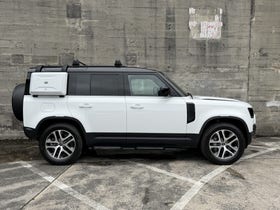 2024 Land Rover Defender | 110 P400E HSE PHEV | 33627 | 2