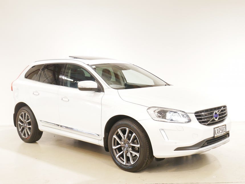 2016 Volvo XC60 | T6 AWD LUXURY 2.0P/4 | 16718 | 1