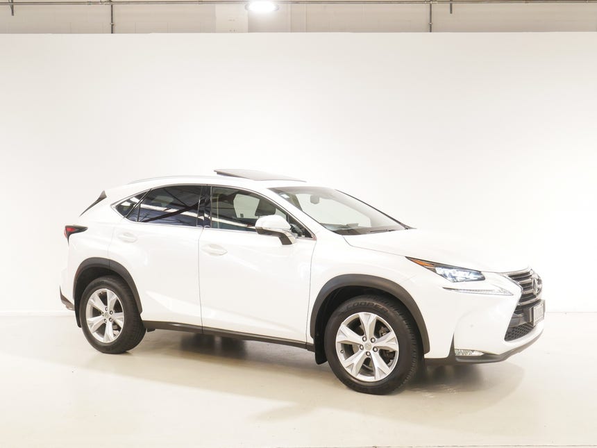 2016 Lexus NX200T | LIMITED 2.0P 4WD 6AT | 17025 | 1