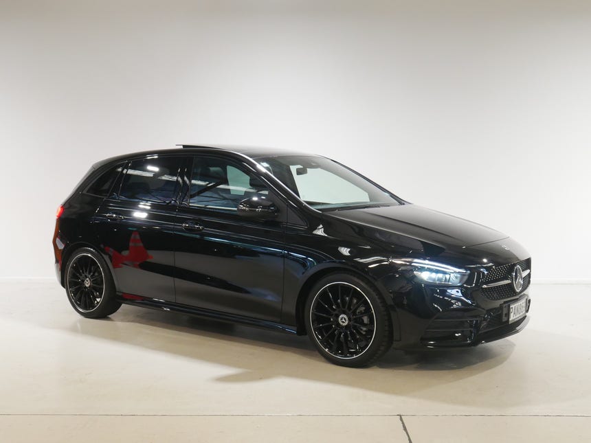 2022 Mercedes-Benz B 180 | B180 Urban Pack  | 17199 | 1