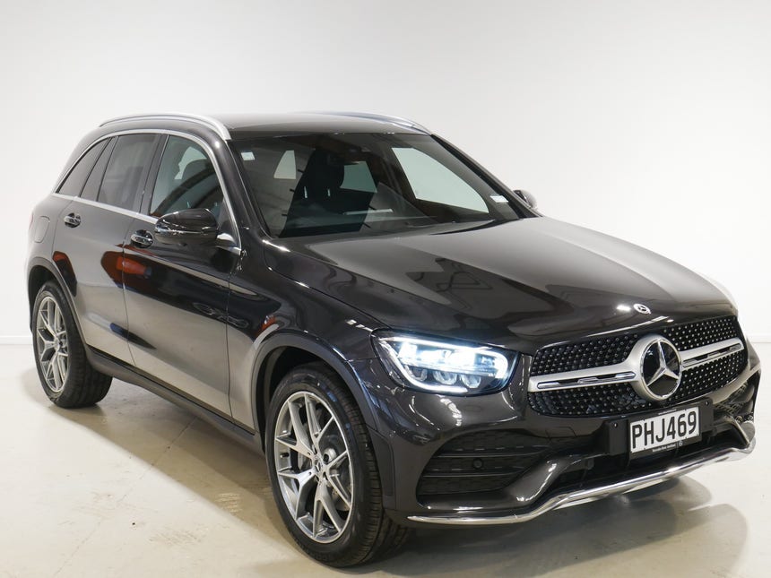 2022 Mercedes-Benz GLC 200 | GLC200 AMG Line | 18536 | 1
