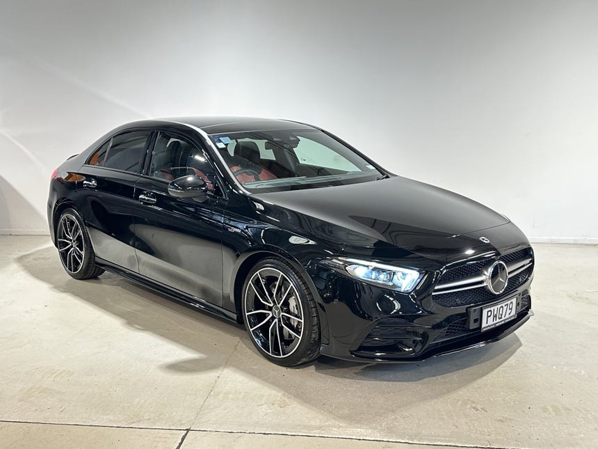 2022 Mercedes-Benz A 35 | A 35 AMG 4M Sedan 2.0P/4WD | 20669 | 1