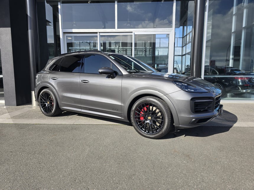 2023 Porsche Cayenne | GTS 4.0L Twin Turbo V8 | 27480 | 1