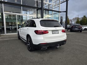 2022 Mercedes-Benz GLC 300 e | PHEV 4MATIC AMG Line GLC300 | 32004 | 6