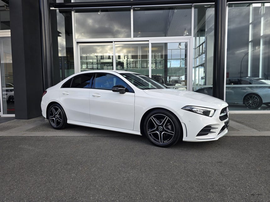 2021 Mercedes-Benz A 180 | AMG LINE 1.3L Turbo A180 | 32167 | 1