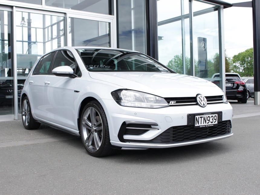 2018 Volkswagen Golf | TSI HIGHLINE 1.4L , 110 KW, R Line. | 16394 | 1