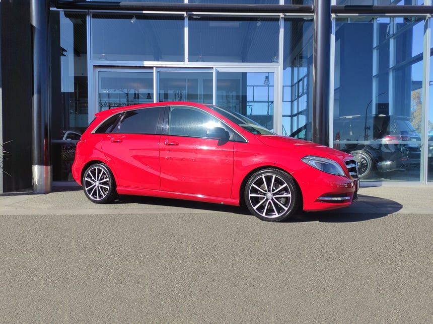 2013 Mercedes-Benz B 250 | 2.0L Turbocharged, 7G-DCT 7-Speed Automatic | 18121 | 1